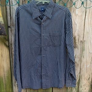 - GAP, long sleeve button down, casual checkered shirt size Large, brown/b…